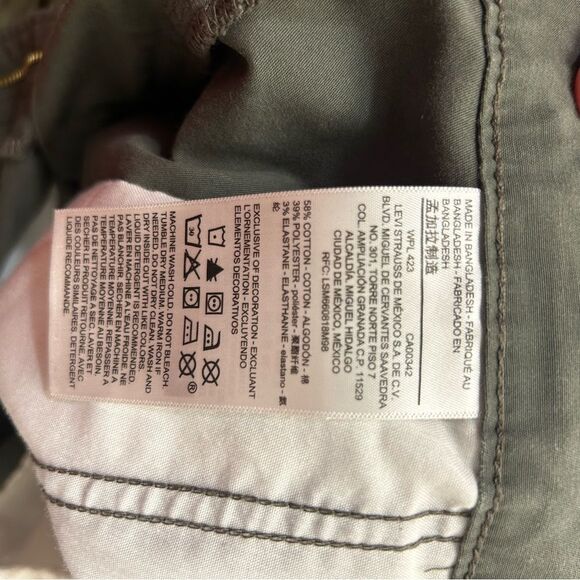 Signature Levi Strauss & Co Green Straight Leg Pants with Black Belt Size 36 - Picture 13 of 14